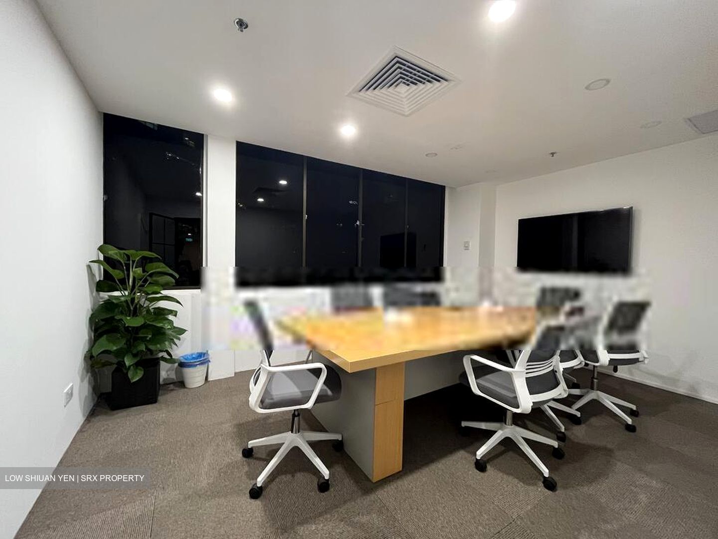 International Plaza (D2), Office #455691021